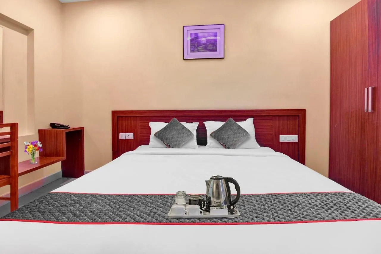 Oyo Townhouse 1070 Ramis Plaza Hotel Taliparamba